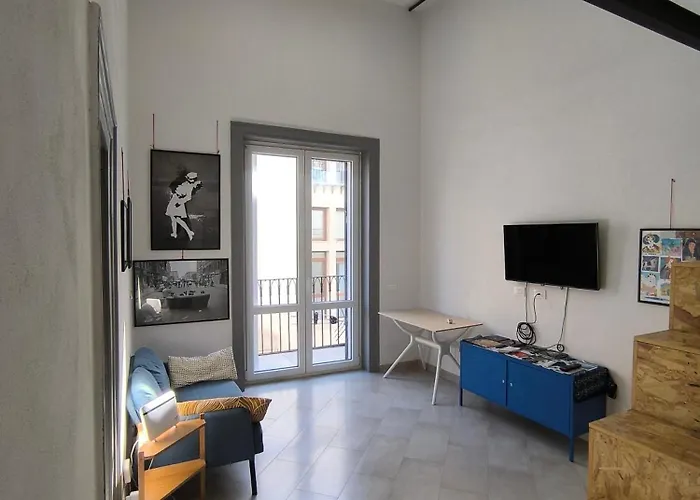 Glocal Flat Maqueda *