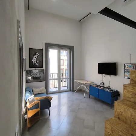 Glocal Flat Maqueda *