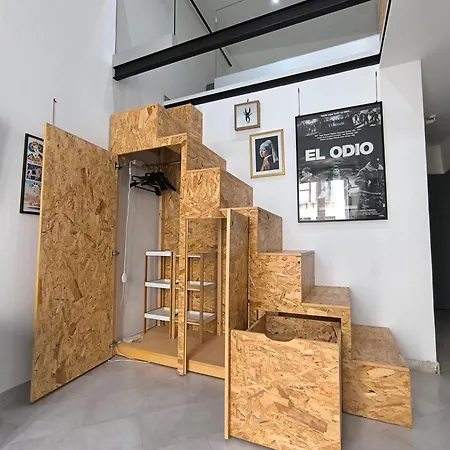 Glocal Flat Maqueda 아파트 *